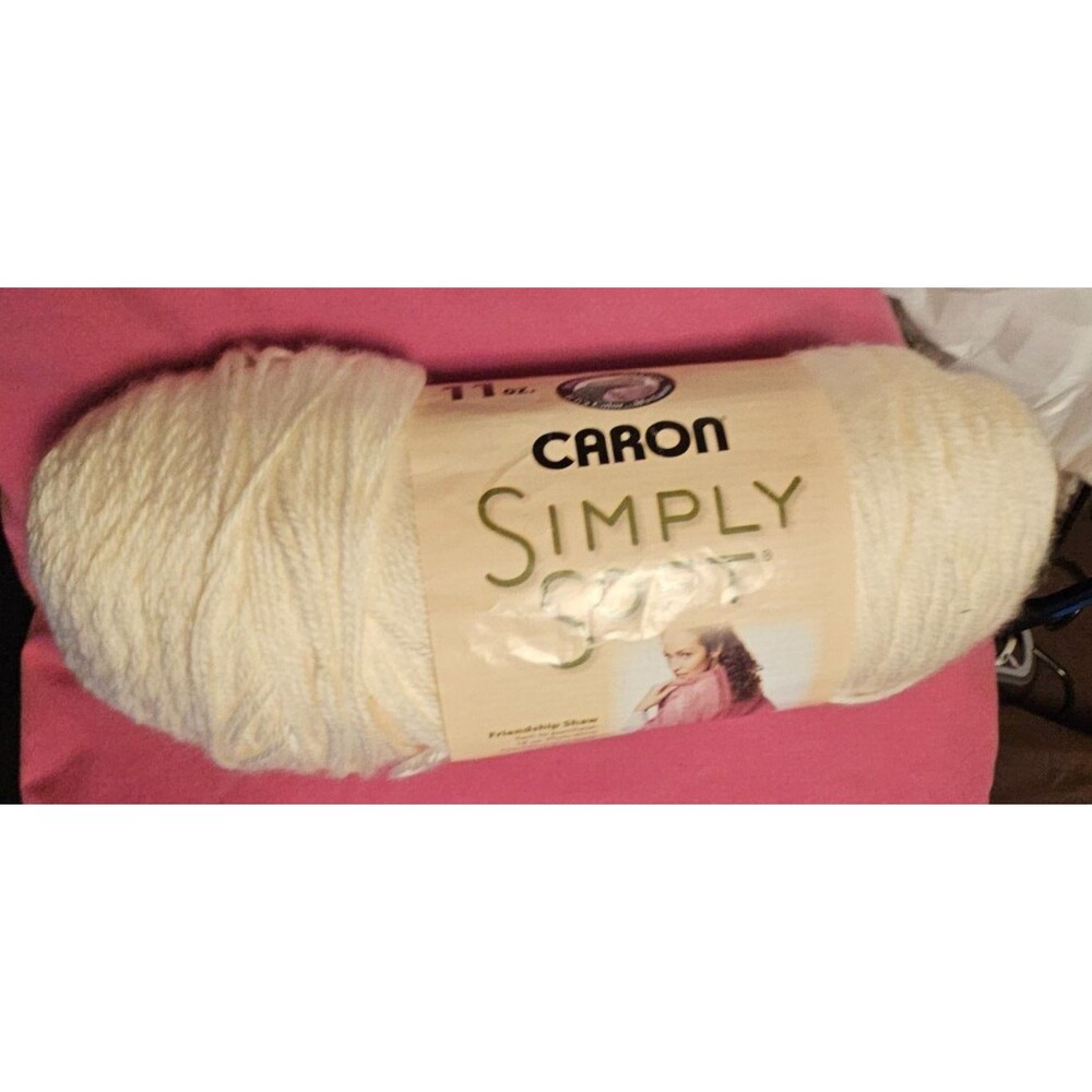 Caron Simply Soft Off White No dye Lot 11 oz NEW
